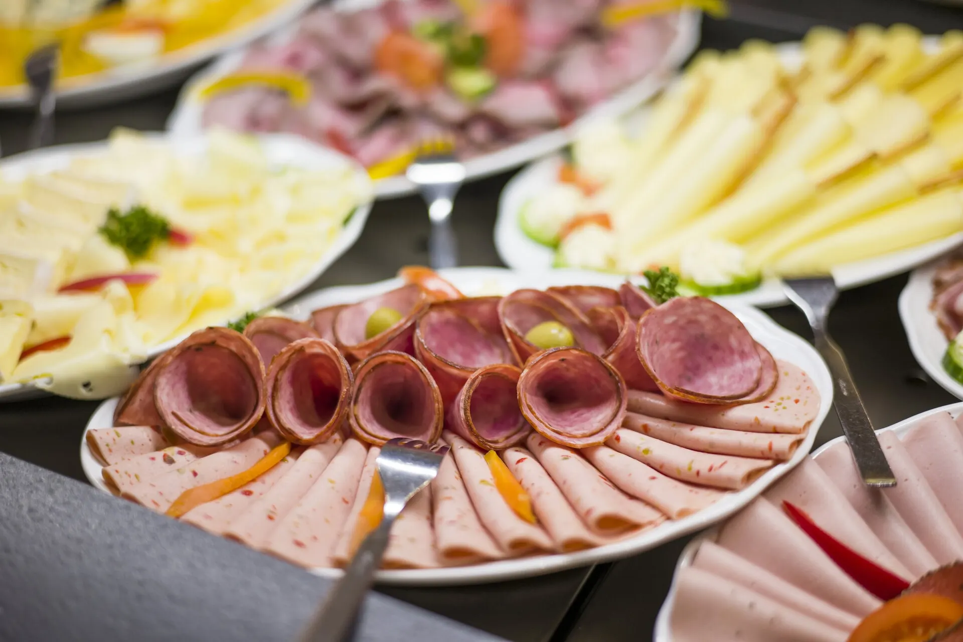 Accommodatie Zell Zillertal ontbijtworst en gesneden kaas