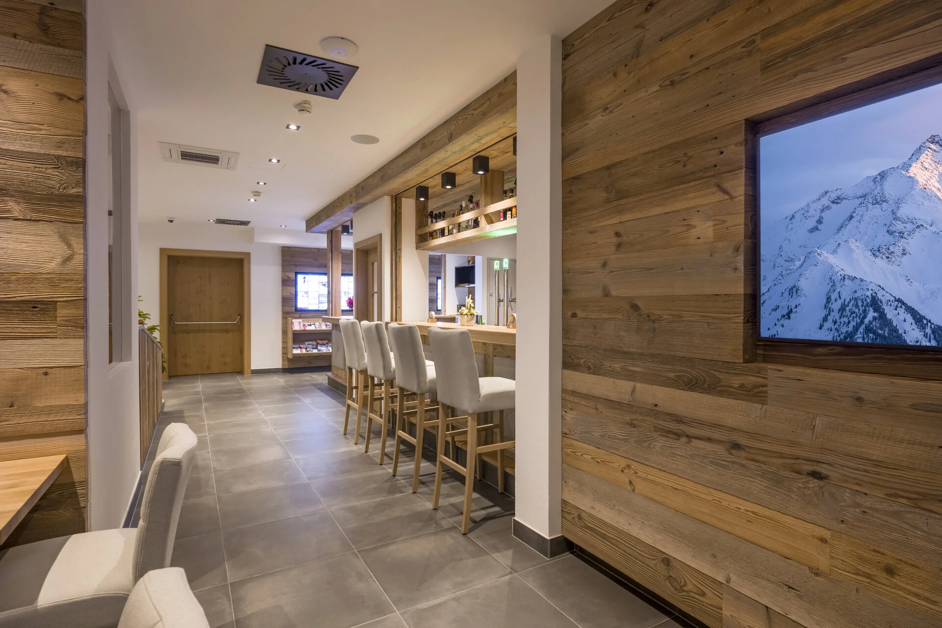 Bar und Lobby