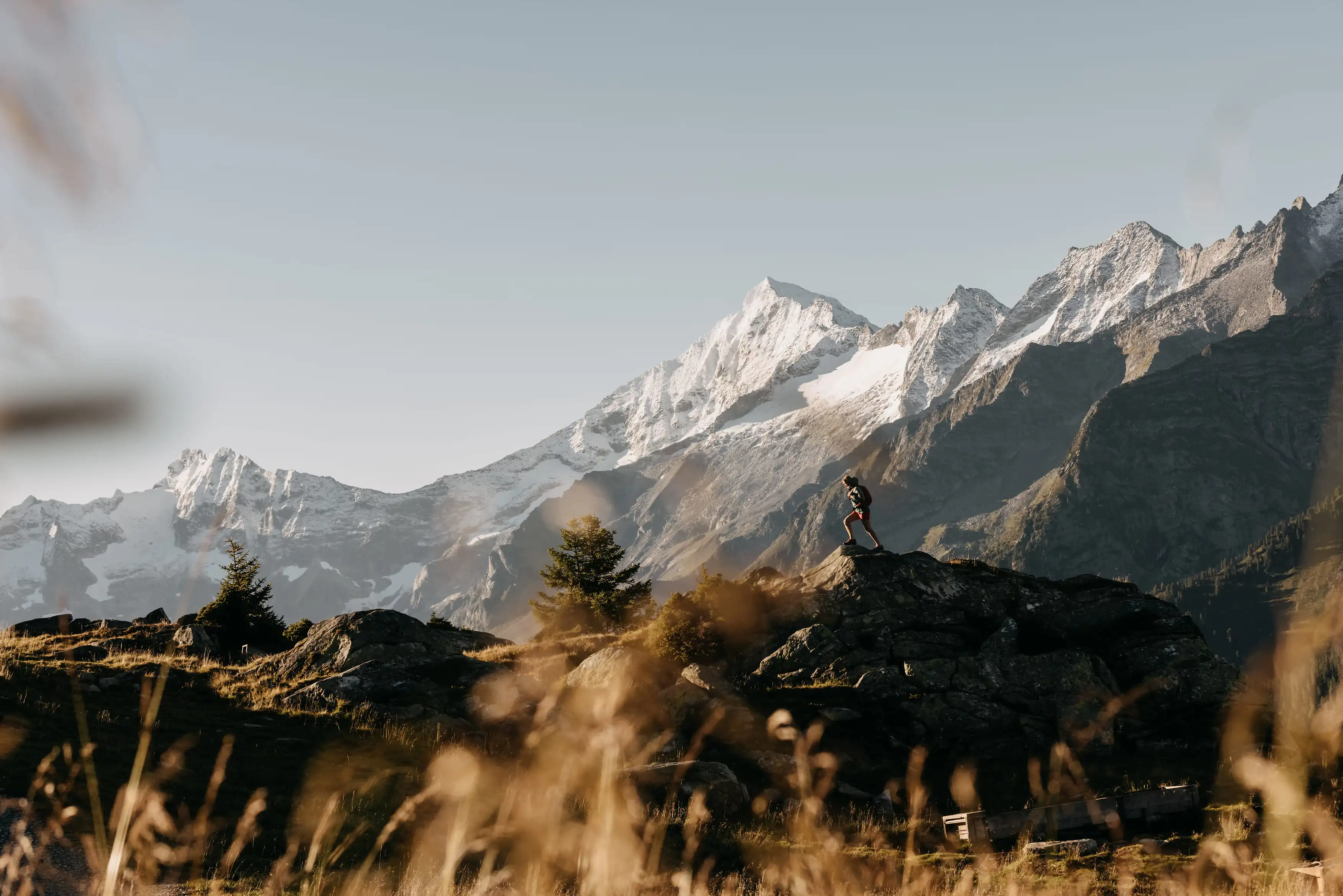 Aktivurlaub im Zillertal mit Wandererlebnis vor den imposanten Tiroler Alpen