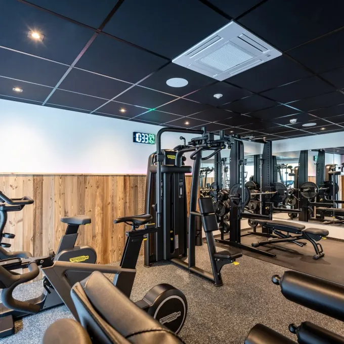 Fitness with cardio equipment