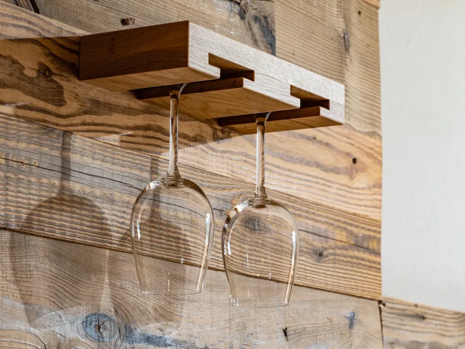 Double room deluxe detail Wine glasses