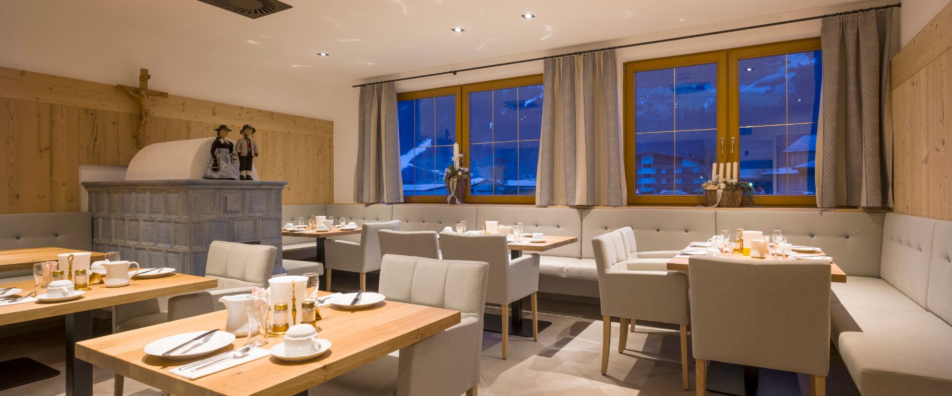 Alpenhof Hotel Garni Supreme Tische&Stühle zum speisen